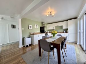 Photo 16- click for photo gallery